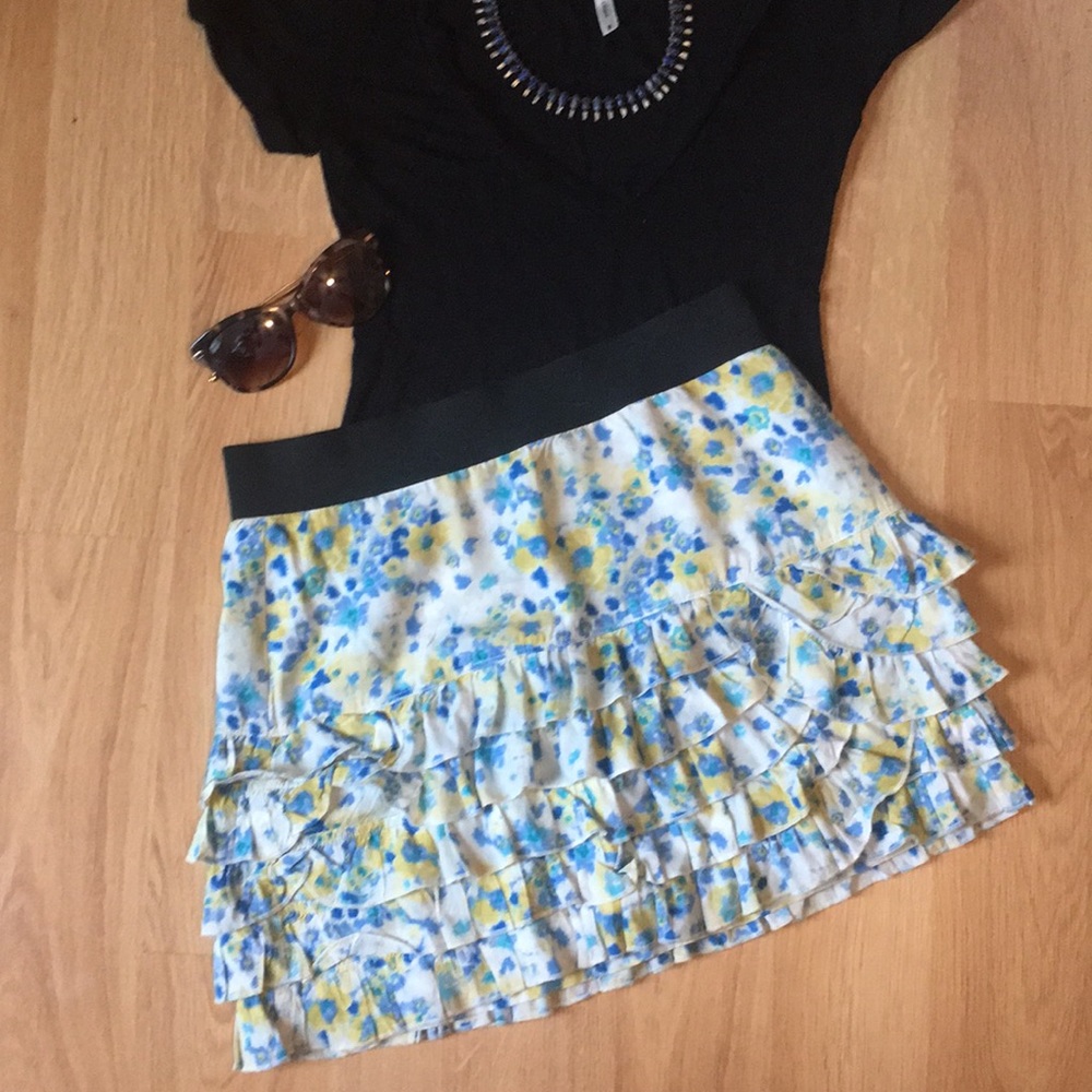 JESSICA SIMPSON | Circa 2010 Floral Mini Skirt